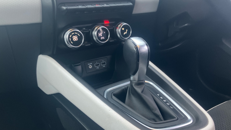 Renault Clio 1.0 TCe 100 S Edition 5dr Auto Petrol Hatchback